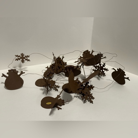 Rustic Metal Ornaments and Garland - Picture 16 of 16